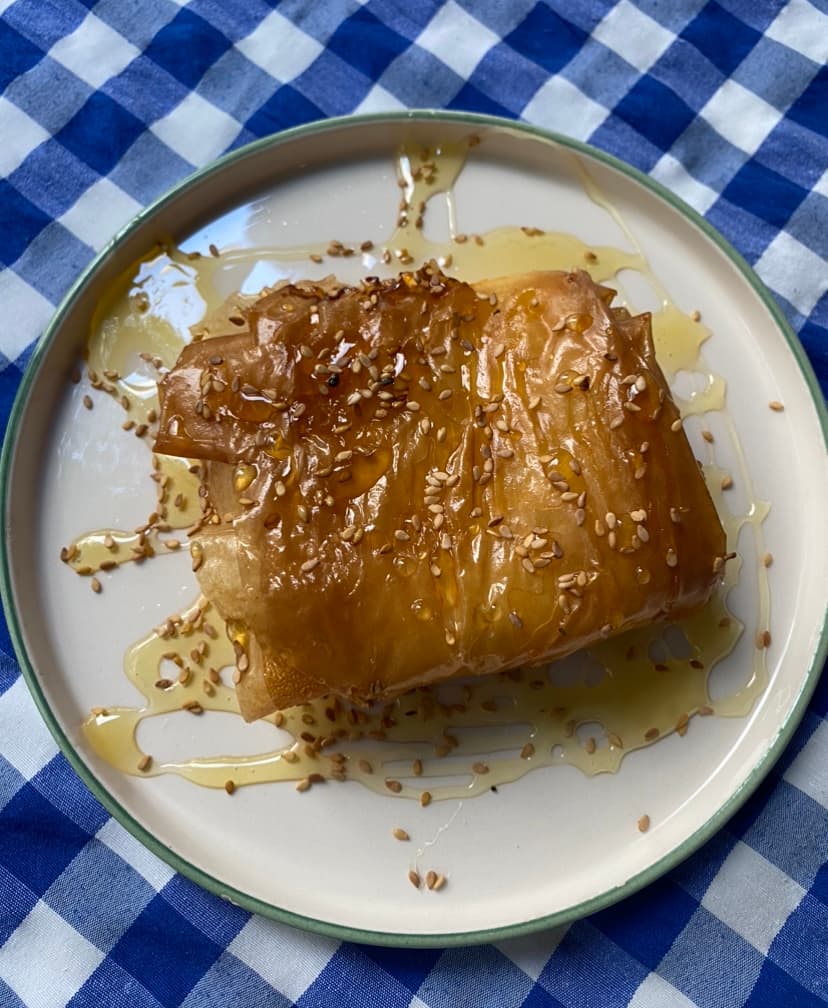 Ballı Susamlı Saganaki